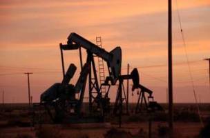 جنگ نفتی  عربستان سنتی  با آمریکایی مدرن