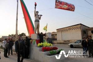 مرمت و نصب مجدد مجسمه کاوه آهنگر در کردستان سوریه
