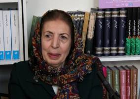 سینما و تلویزیون به امثال استاد «ژاله آموزگار» نیازمند است