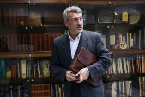 بعيدي نژاد به عنوان سفير ايران راهي لندن مي شود