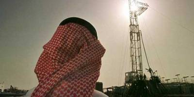 چرا عربستان با قیمت نفت بازی می کند؟