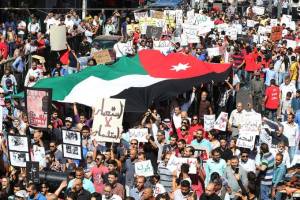 تظاهرات اردنی ها در مخالفت با تجارت گاز با اسرائیل