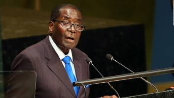 اعلام آمادگی موگابه برای شرکت در انتخابات سال 2018 