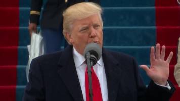 ترامپ دستور ساخت دیوار در مرز مکزیک را امضا کرد