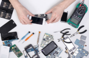 چگونه می توان در زمینه تعمیرات تلفن همراه درآمد کسب کرد؟