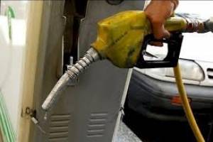 نگاهی به قیمت بنزین در ایران و کشورهای همسایه
